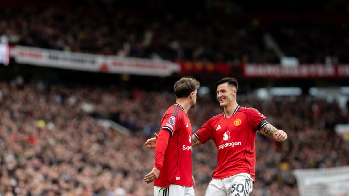 Manchester United de Ruben Amorim avança com proposta de quase 70 milhões de euros por médio da Premier League