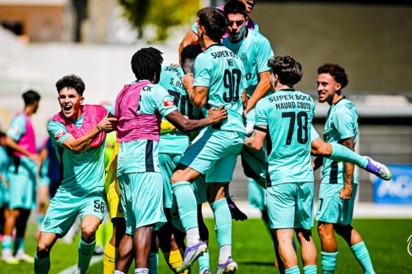 Sporting: Futuro Brilhante com Duas Jovens Promessas em Renovações