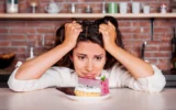 Por que as mulheres da Geração X não conseguem parar de comer alimentos ultraprocessados
