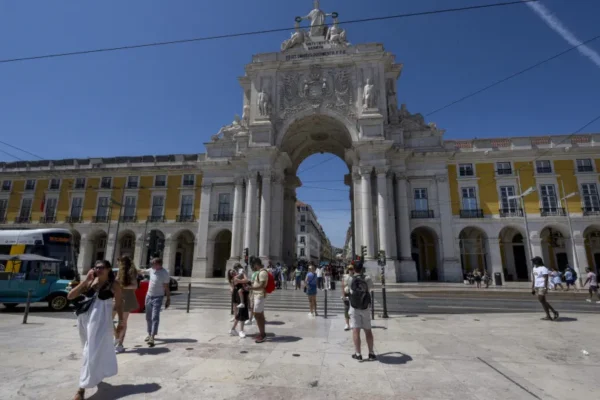 Outono Quentinho: Temperaturas Acima do Normal Continua!