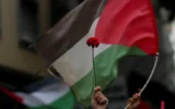 Centenas de pessoas reclamam a libertação de portugueses da flotilha em Lisboa