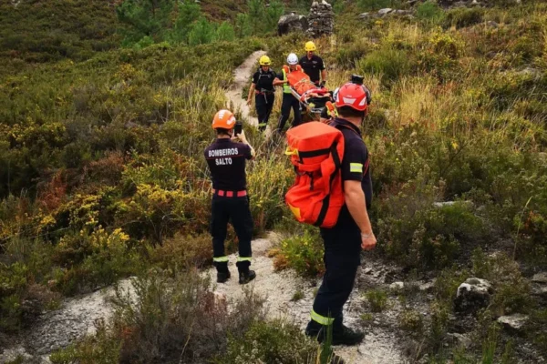 Mulher Resgatada Após Suspeita de Fratura em Trilho do Peneda-Gerês