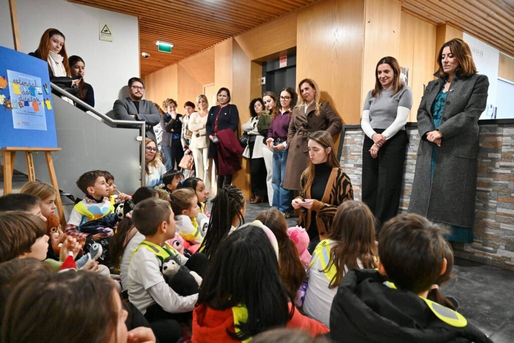 Município de Gondomar apoia a campanha "Estendal dos Direitos" da Criança