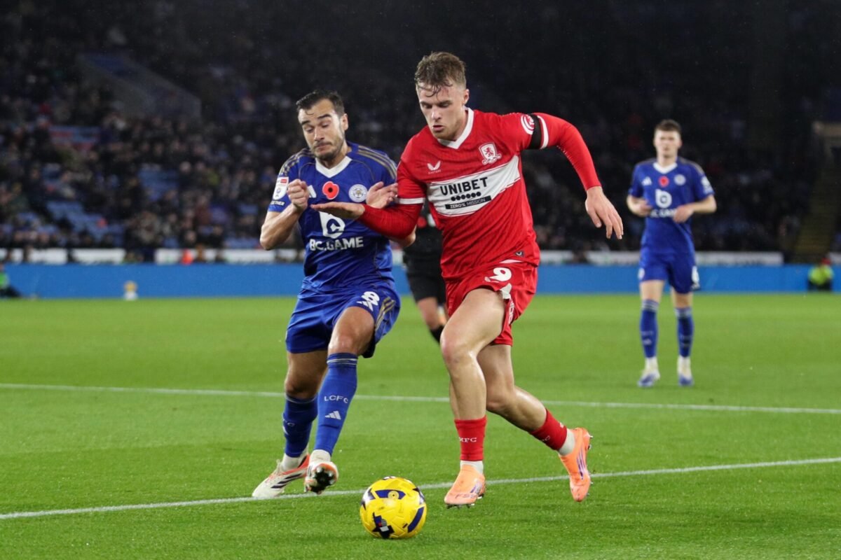 Middlesbrough afasta treinador em dia de jogo e técnico rumo à Premier League