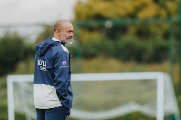 Nuno Espírito Santo pode perder atacante no West Ham em janeiro