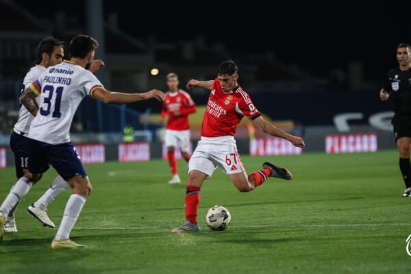 Mister elogia meu bom jogo e estou muito feliz!