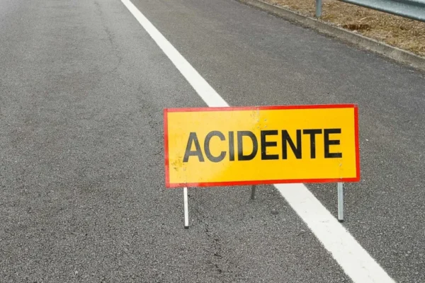 Desvio na Estrada Nacional do Concelho de Mora