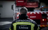 Incêndio Repetido em Cobertura de Prédio em Lisboa