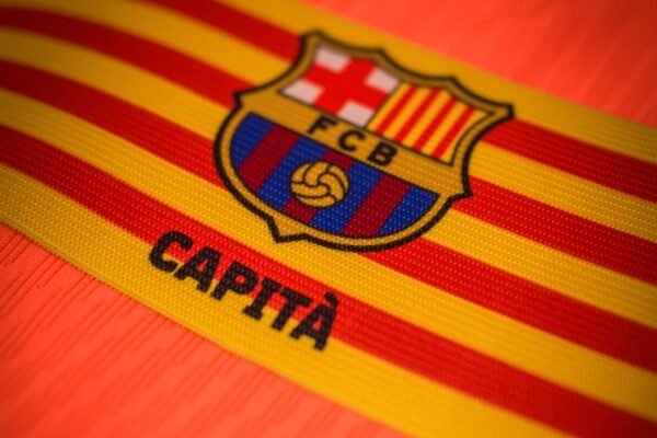 Barcelona interessado em atacante ex-sub-23 do Vitória SC