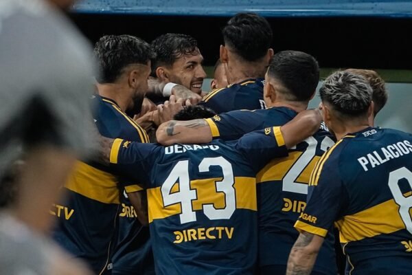 Troca Polêmica: Avançado Sai do River Plate e Assina com o Boca Juniors