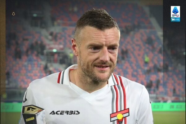 Serie A: Jamie Vardy e Cremonese surpreendem em Bologna