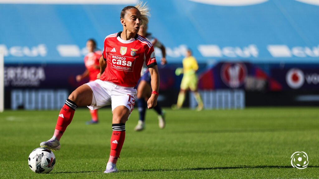 Lúcia Alves Recebe Contatos de Três Equipes da Liga Norte-Americana de Futebol