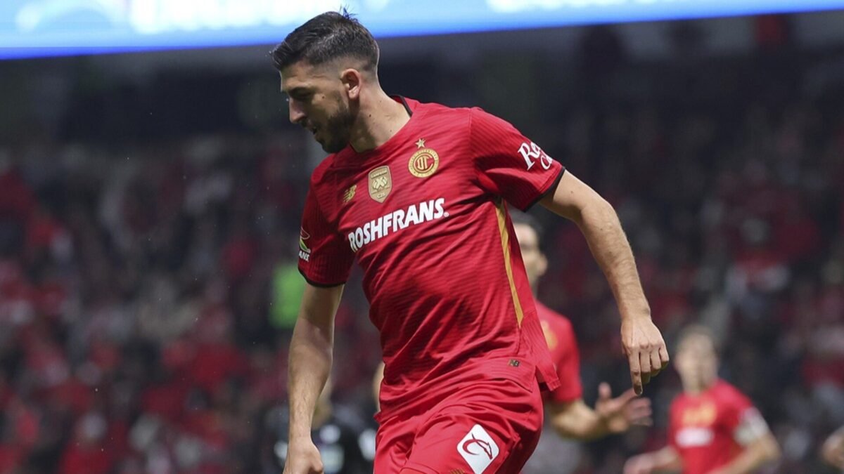 Toluca de Paulinho em Desvantagem na Final do Torneio Apertura