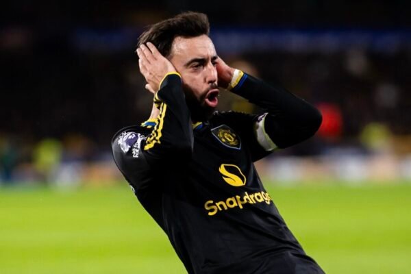 Bruno Fernandes brilha com gol e assistência na goleada do Manchester United sobre o Wolverhampton