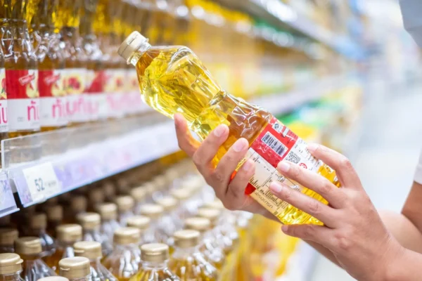 Cientistas descobrem um gatilho oculto para a obesidade no óleo de soja