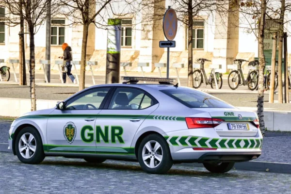 Homem preso por tráfico em Alcanena: 57 doses de cocaína apreendidas