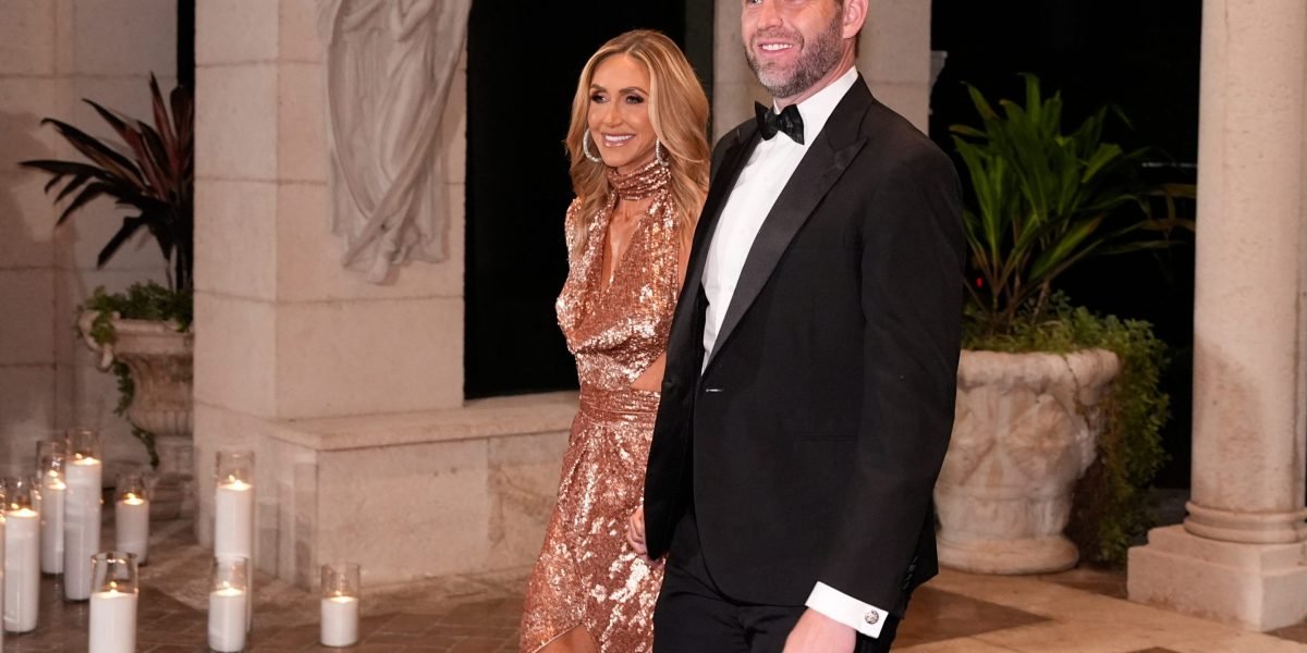 Trump Mobile aceita depósitos de $100 por um telefone dourado, mas o protótipo está em falta enquanto a CES começa