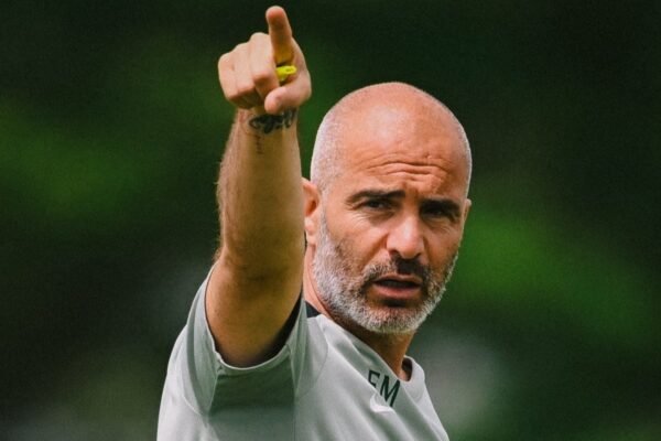 Enzo Maresca sai do Chelsea e não treina a equipa no próximo jogo