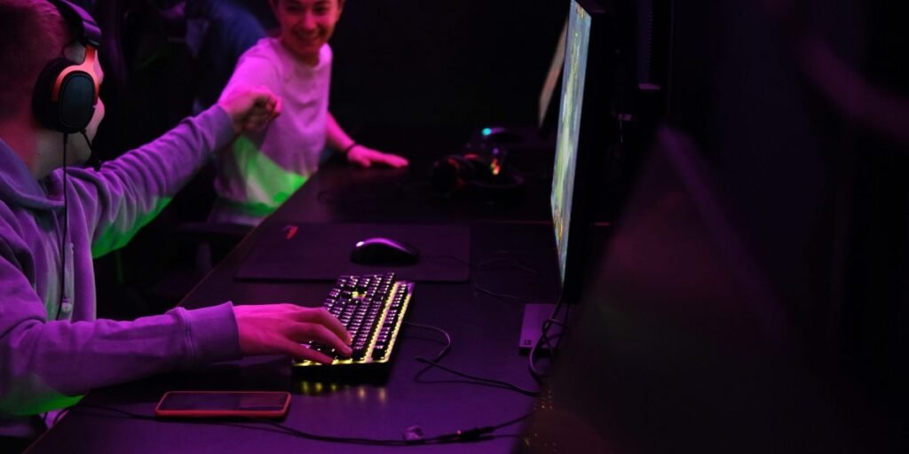 A Feds está caçando grupos de hackers adolescentes como o 'Scattered Spider', que têm como alvo US$ 1 trilhão das Fortune 500 desde 2022