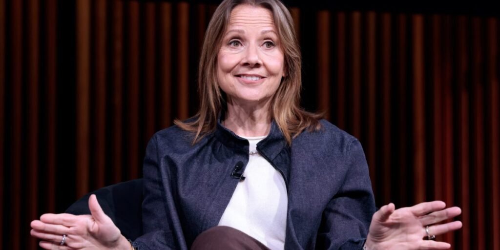 Apesar de comandar a montadora General Motors de $75 bilhões, a CEO Mary Barra ainda responde a 'todas as cartas' que recebe à mão