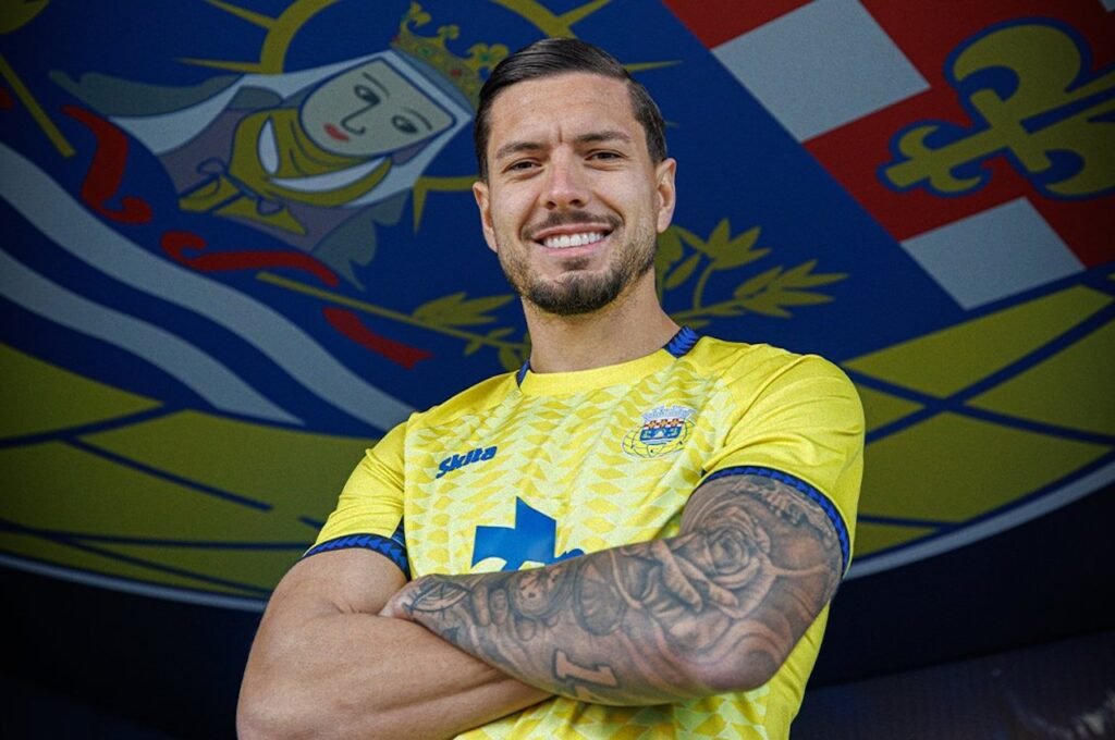 Frustração de Javi Sánchez após derrota do Arouca contra o Sporting: «Ver que não temos pontos»