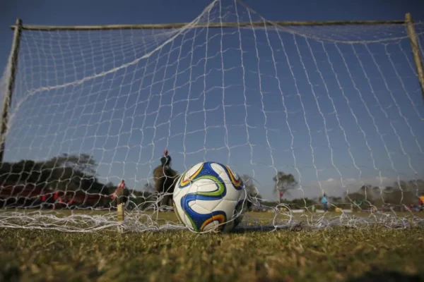 Falta de Contrapesos nas Balizas: Aluno Morre