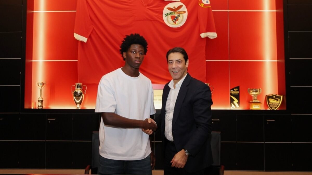 Renovação de Anísio Cabral com o Benfica e Cláusula de Rescisão do Avançado