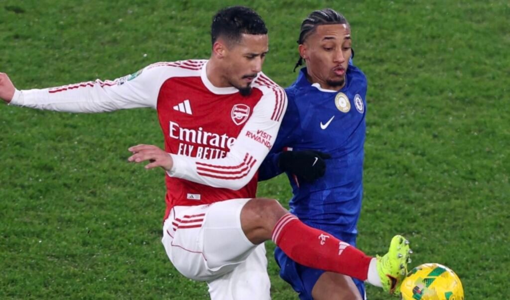 Arsenal aproveita vantagem da primeira mão e assegura vaga na final em Wembley