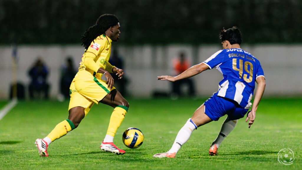 FC Porto B derrota Paços de Ferreira com golo no primeiro minuto
