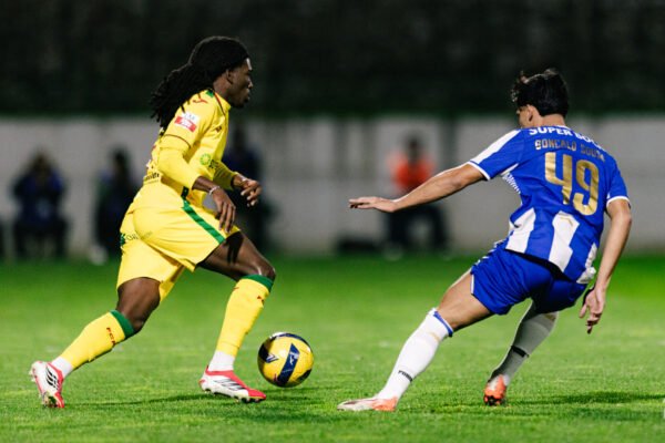 FC Porto B derrota Paços de Ferreira com golo no primeiro minuto
