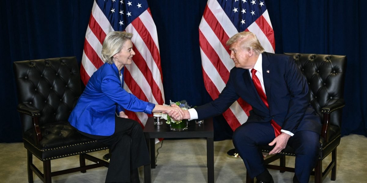 Líder da UE propõe pausa na ratificação do acordo comercial com os EUA, citando 'caos tarifário puro' da administração Trump