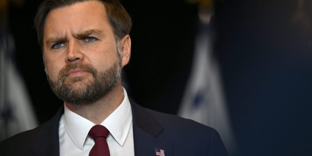 Metais são o novo petróleo: JD Vance propõe à América: 'Não há nada mais real do que minerais críticos'