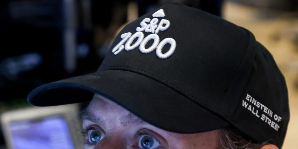 "Top Economist Afirma: 'Ainda Não Estamos em uma Bolha', Pois Apenas 3 dos 4 Critérios Estão Atendidos; Prepare