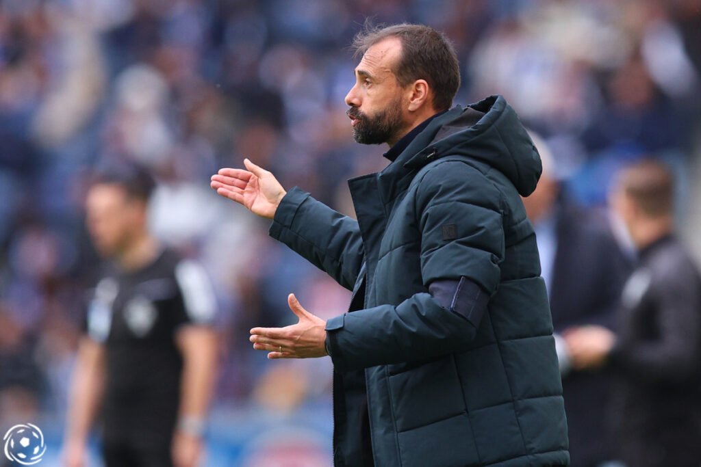 Famalicão vence Casa Pia e se aproxima do quinto lugar na Primeira Liga