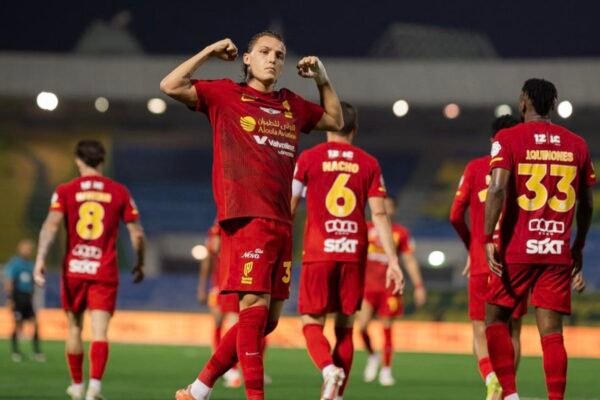 Damac de Armando Evangelista empata em zero e Al Qadsiah se aproxima do pódio: Resultados do dia na Liga Saudita