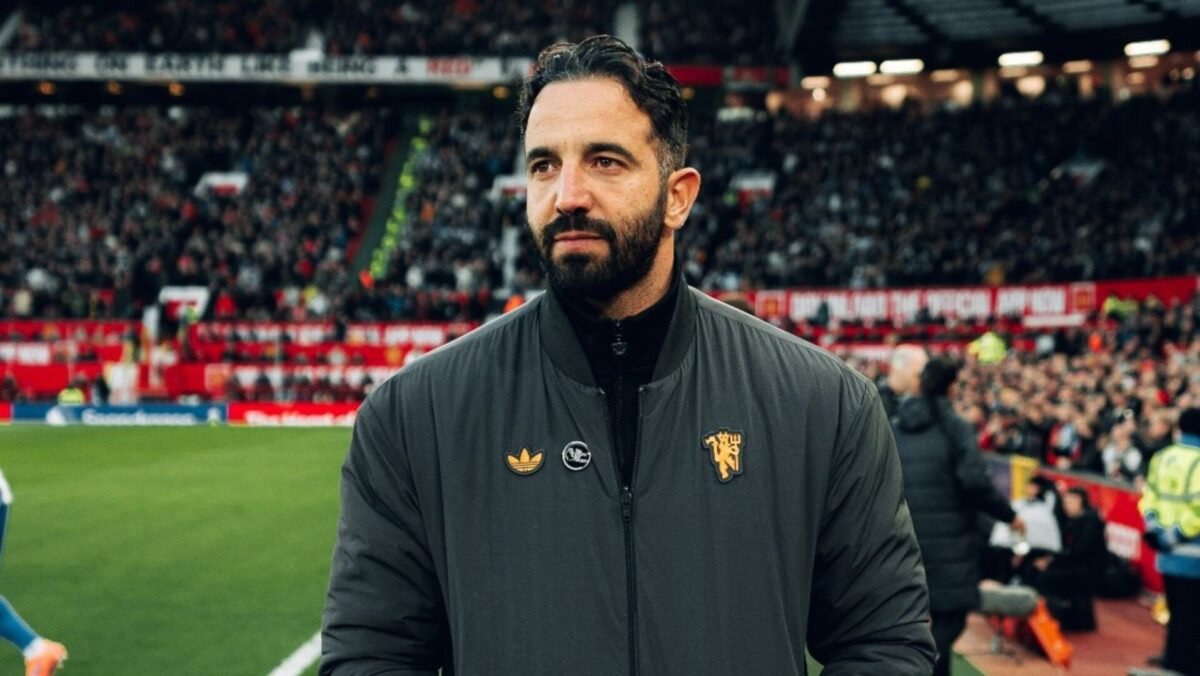 Lenda da Premier League reacende debate: "Mainoo deveria processar Ruben Amorim?"