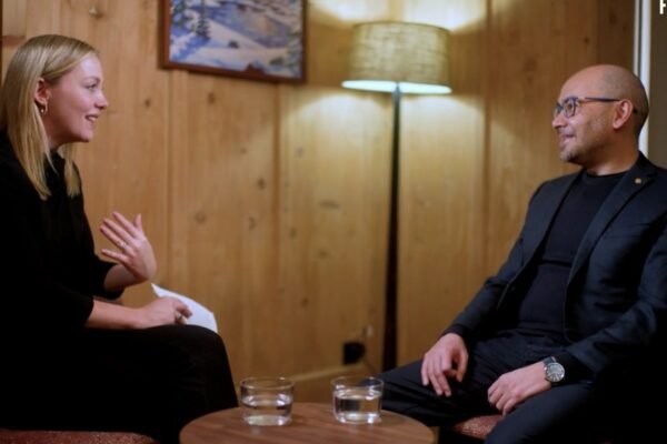 O chefe do Google Gemini descreve a colaboração com os fundadores Larry Page e Sergey Brin para conquistar o futuro da IA