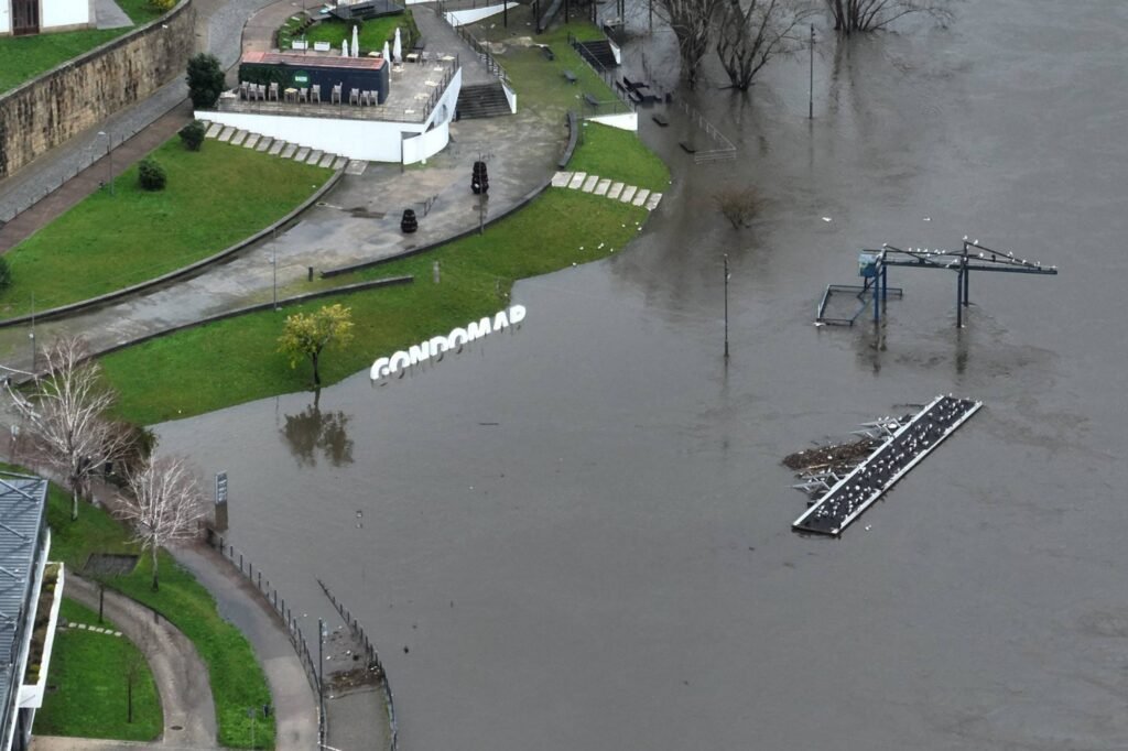 Aviso: Possível Elevação dos Níveis dos Rios Douro, Sousa e Ferreira Esta Tarde