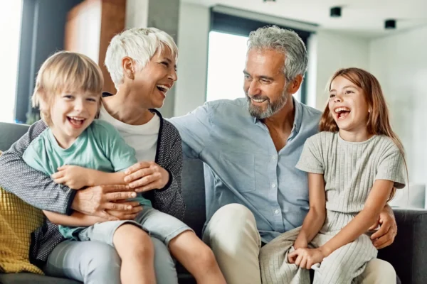 Ajudar com netos pode retardar o declínio cognitivo