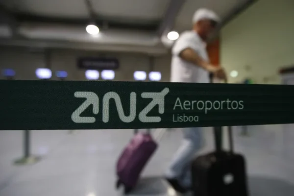 Detido ao trazer 110 mil doses de cocaína para Portugal em mochila