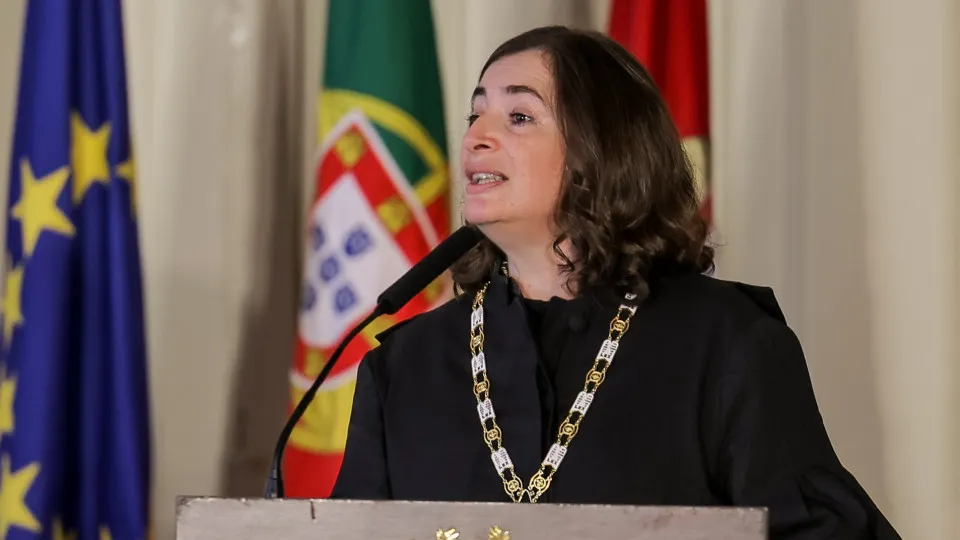 Documentos sobre a remuneração de advogados estagiários no Ministério