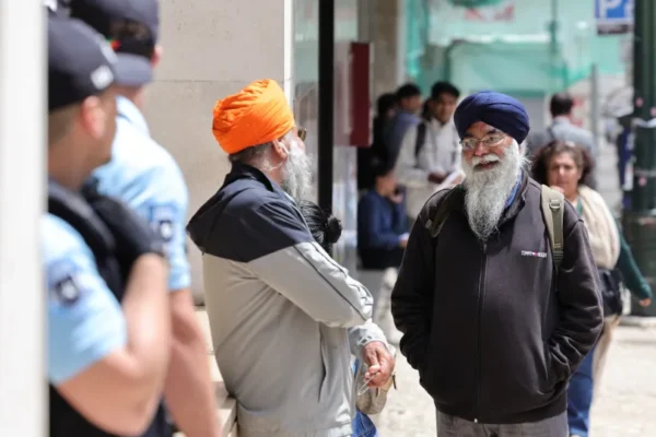 A Geógrafa Critica a Ausência de Políticas de Integração para Estrangeiros no País