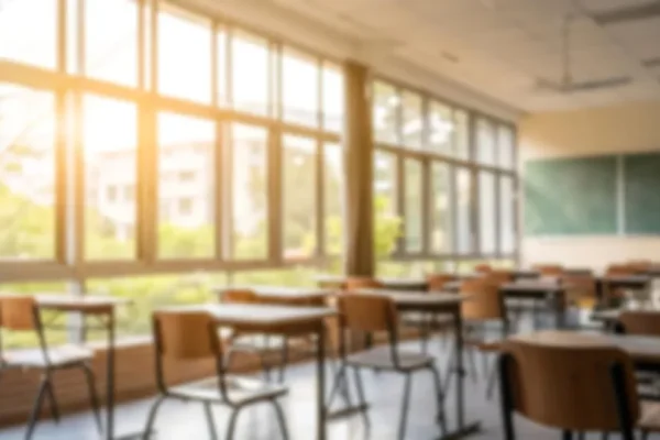 Professor acusado de abusar de aluna de 14 anos e divulgar imagens