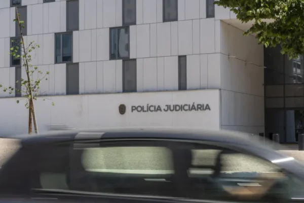 Simulou o Próprio Rapto em Leiria para Obter Resgate e Pagar Dívidas