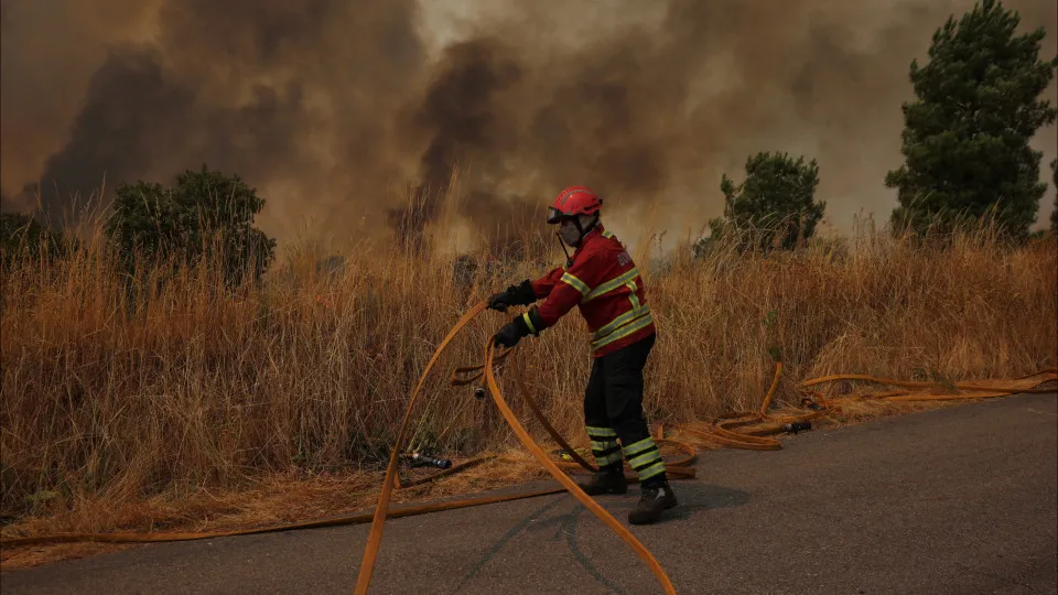 Secretário de Estado pede aos autarcas que invistam na proteção civil