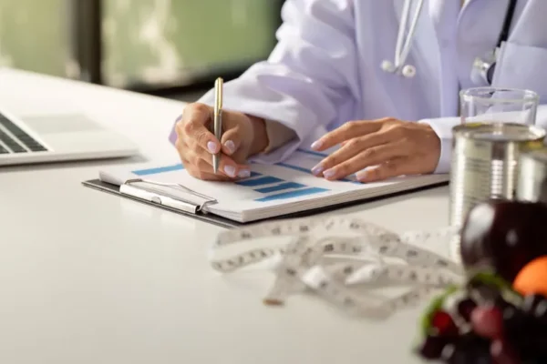 "Mais Estágios Necessários para Nutricionistas Apesar do Salário Mínimo"