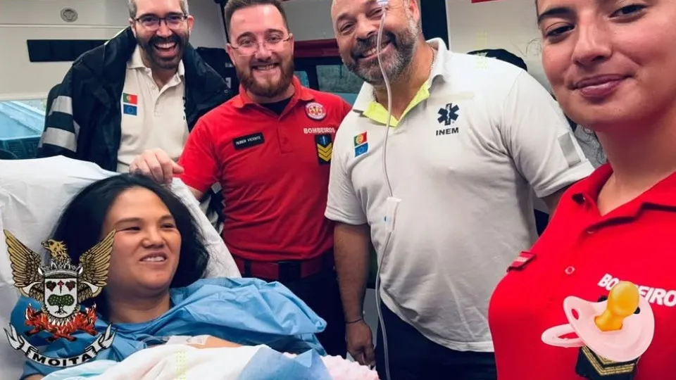 Bebé nasce a caminho de Almada após fechamento da urgência do Barreiro