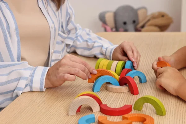 Uma revisão científica abrangente testa terapias alternativas para o autismo