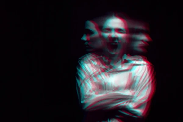 Um erro cerebral pode explicar por que algumas pessoas ouvem vozes