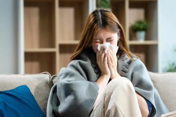 Por que algumas pessoas pegam resfriados graves e outras não?